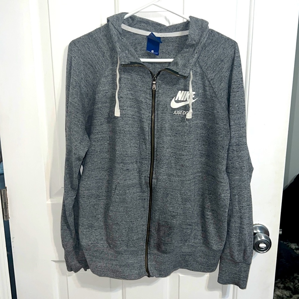 Nike Women's Gym Vintage Full-Zip Hoodie SIZE  XLT. In excellent condition.